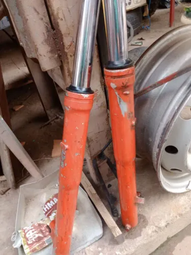 Par bengalas Honda xl250r ano 91