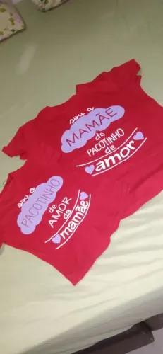Camisas de Mamãe e Pacotinho de Amor