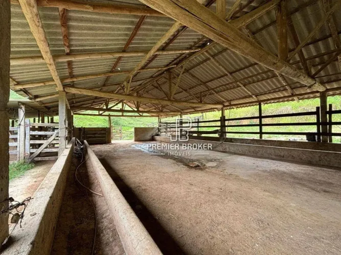 Fazenda à venda, 1645600 m² por R$ 3.800.000,00 - Vila do Pião - Sapucaia/RJ