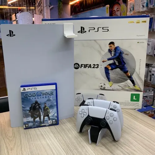 Loja física. PlayStation 5 fat mídia física 2 controles mais base. Pega desbloqueio.