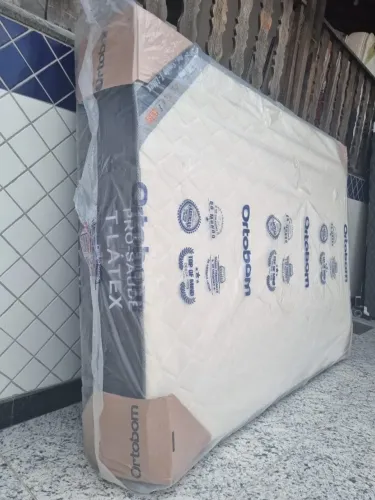 Colchão casal Ortobom, sem uso, aceito cartão e entrego grátis