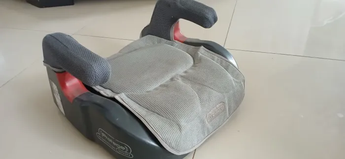 Assento infantil para automóvel