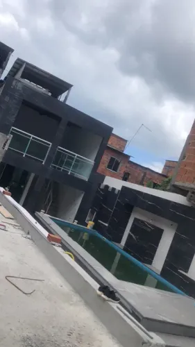 Pedreiro disponível