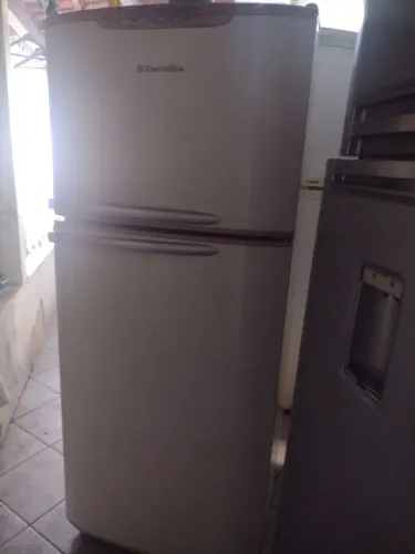 Geladeiras para retirada de peças