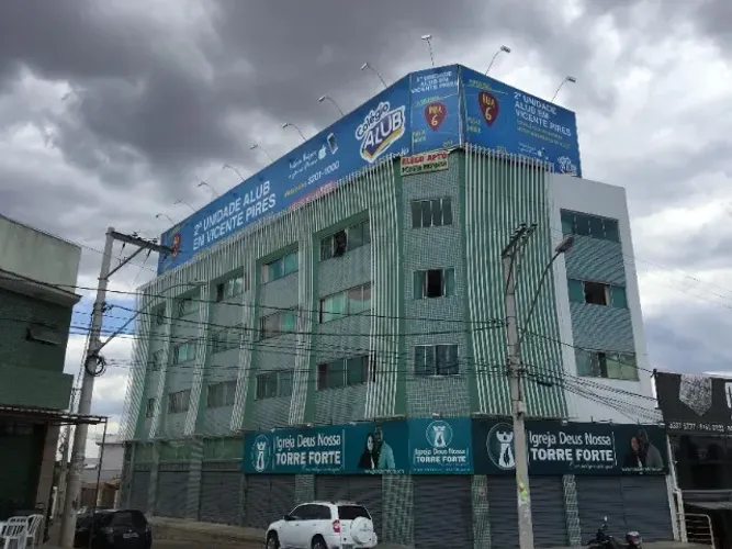 Prédio Vicente Pires em Frente ao Pistão Norte - 03 Lojas e 18 Apartamentos - Ótima renda