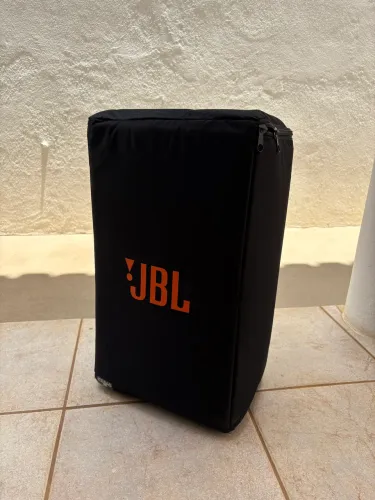 Caixa JBL Eon 710 