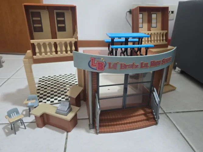 Escola da Bratz