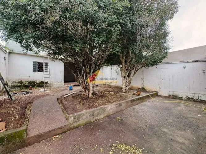 Casa Comercial para aluguel, 5 quartos, 2 suítes, 2 vagas, Centro - Divinópolis/MG