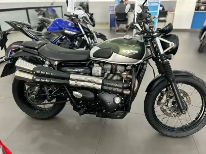 triumph scrambler sem detalhe