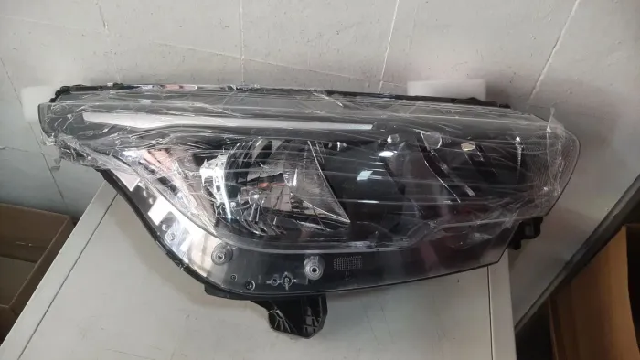 Farol argo cronos 2024 sem led direito