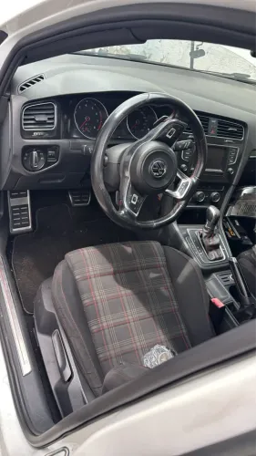 Volkswagen Golf GTI 2.0 TSI 220cv Aut. 2015