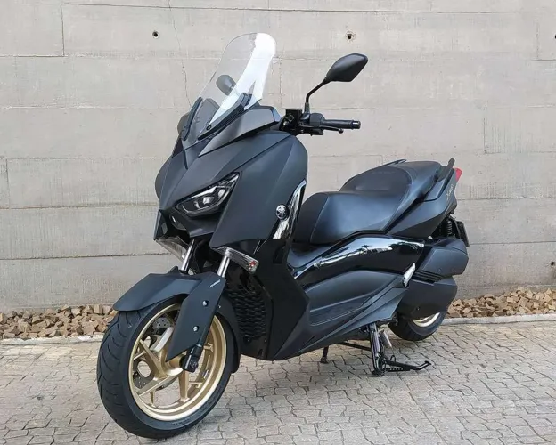 XMAX YAMAHA