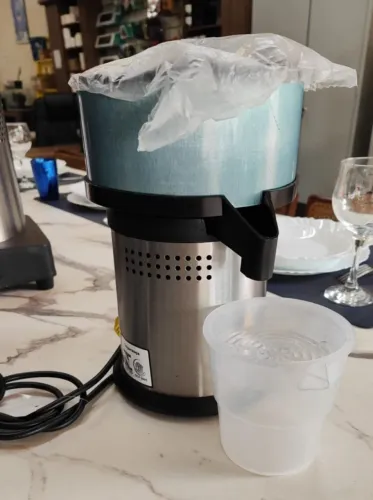 Espremedor de sucos industrial novo