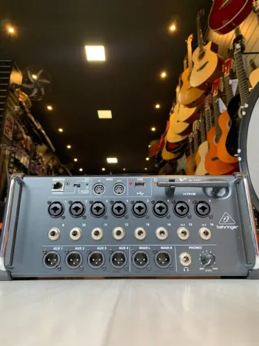 Mesa Behringer XR16