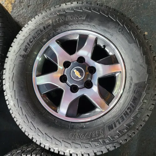 RODAS GM S10 ARO 16 6X139 E PNEUS 245/70