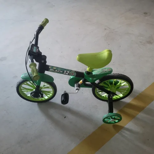 Bicicleta Infantil Black 12 com Rodinhas
