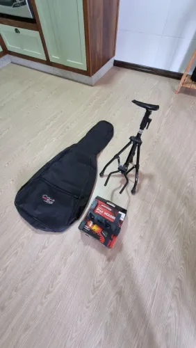 Kit capa de violão, suporte para violão e suporte no pedestal para tablet 