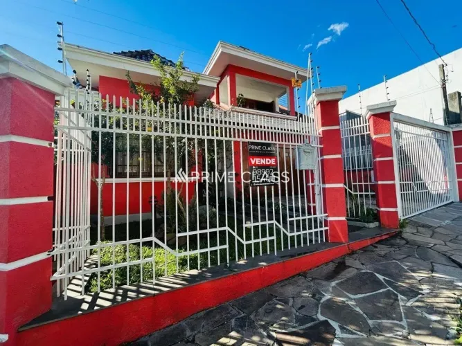 Sobrado com 3 dormitórios sendo 1 suíte Bairro Centro - Canoas