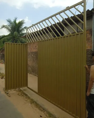 Portão de garagem metalon galvanizado pintado montado