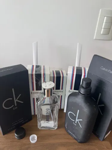 Frascos de Perfumes Masculinos Calvin Klein bê e Tommy