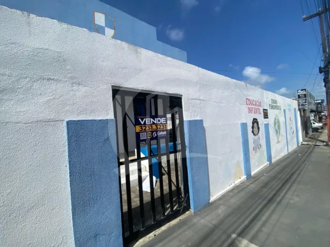 Prédio comercial disponivel no bairro Siqueira Campos com 962m²