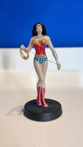 Miniatura Wonder Woman