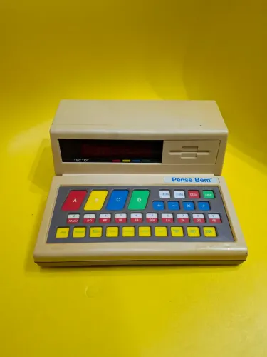 Pense bem original tectoy anos 80. (Precisa revisão em algumas teclas)