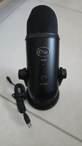 Microfone Blue yeti 