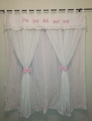 Cortina de Quarto Infantil com Detalhes de Laço
