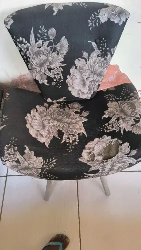 Cadeira decorativa floral