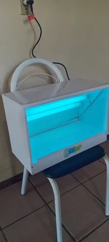 Luminária pega insetos