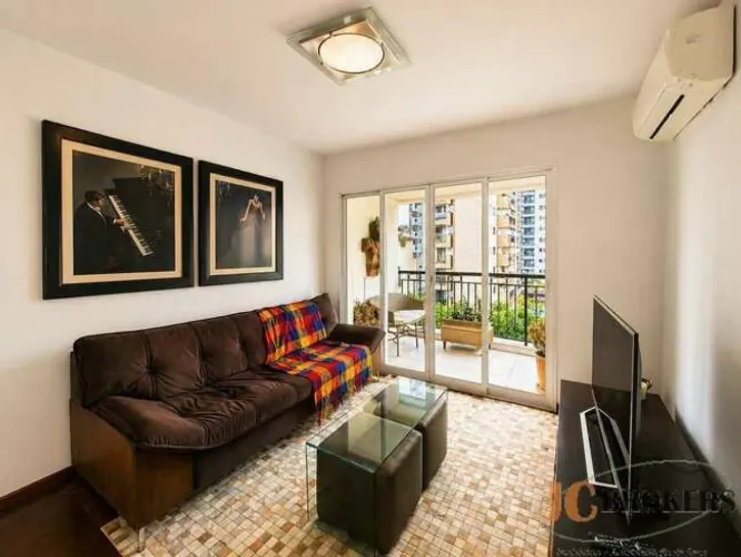 Apartamento mobiliado com 75m² de área útil, 2 dormitórios sendo 1 suíte, 2 vagas