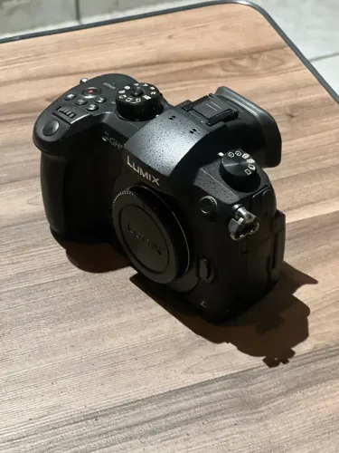 CAMERA LUMIX GH5 s