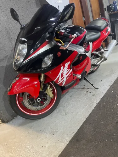 Hayabusa 1300r GSX em ótimo estado