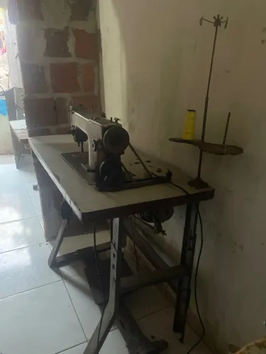 Máquina Reta industrial motor silencioso 