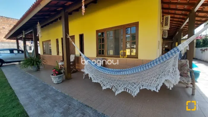 Casa 4 dormitórios Financiável na Barra da Lagoa
