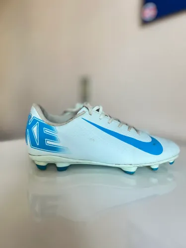 Chuteira Nike campo