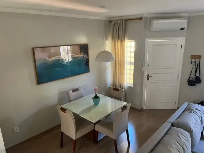 Casa em condomínio - Boa Vista - Excelente localização - Impecável 