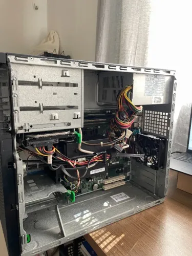 PC Antigo HP - Já Montado (Não Testado) + CABO VGA NOVO E ADAPTADOR
