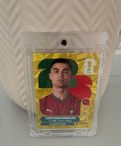 Cristiano Ronaldo Gold Crumple (Original)