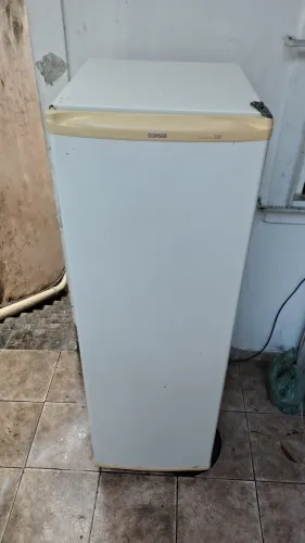 Geladeira muito boa funcionando perfeitamente ENTREGO AINDA HOJE