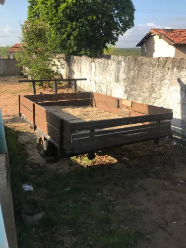 VENDE-SE CARROÇÃO PRA TRATOR