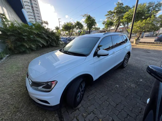 Volkswagen Tiguan Allspac 250 TSI 1.4 Flex 2018
