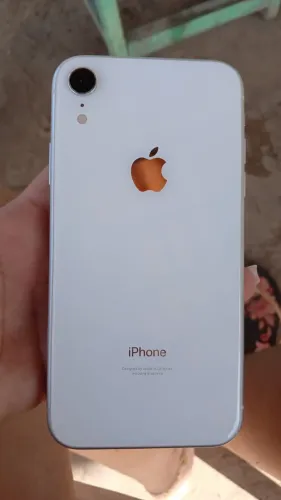 iPhone XR branco 128gb