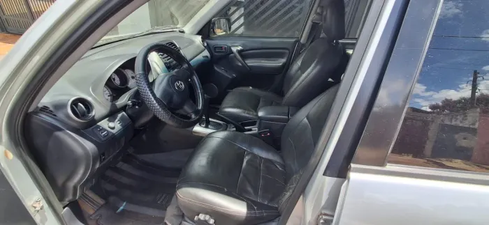 Toyota RAV4 2.0 4X4 16V Aut. 2005