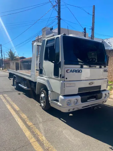 Ford cargo 815s 