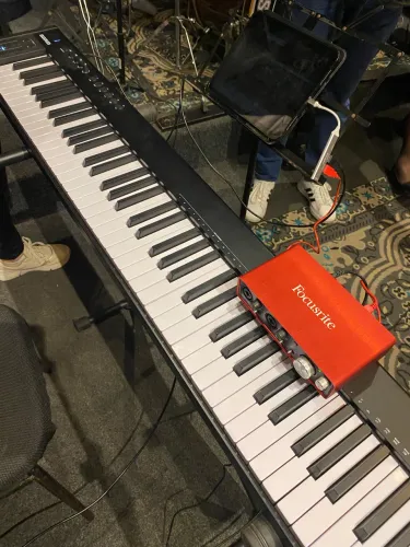 Kit controlador + Focusrite 2i2