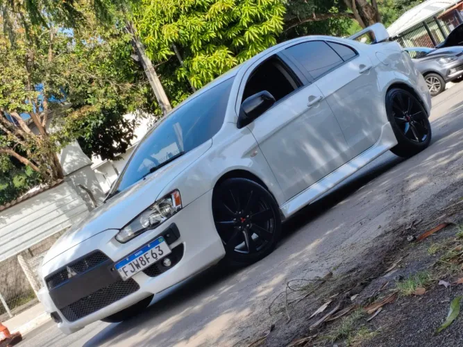 Mitsubishi Lancer GT 2.0 16V 160cv Aut. 2013