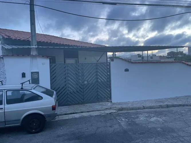 Alugo  sobrado próx. centro de Mogi