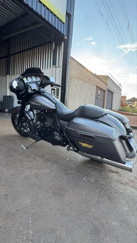 Harley davidson street glide special flhx